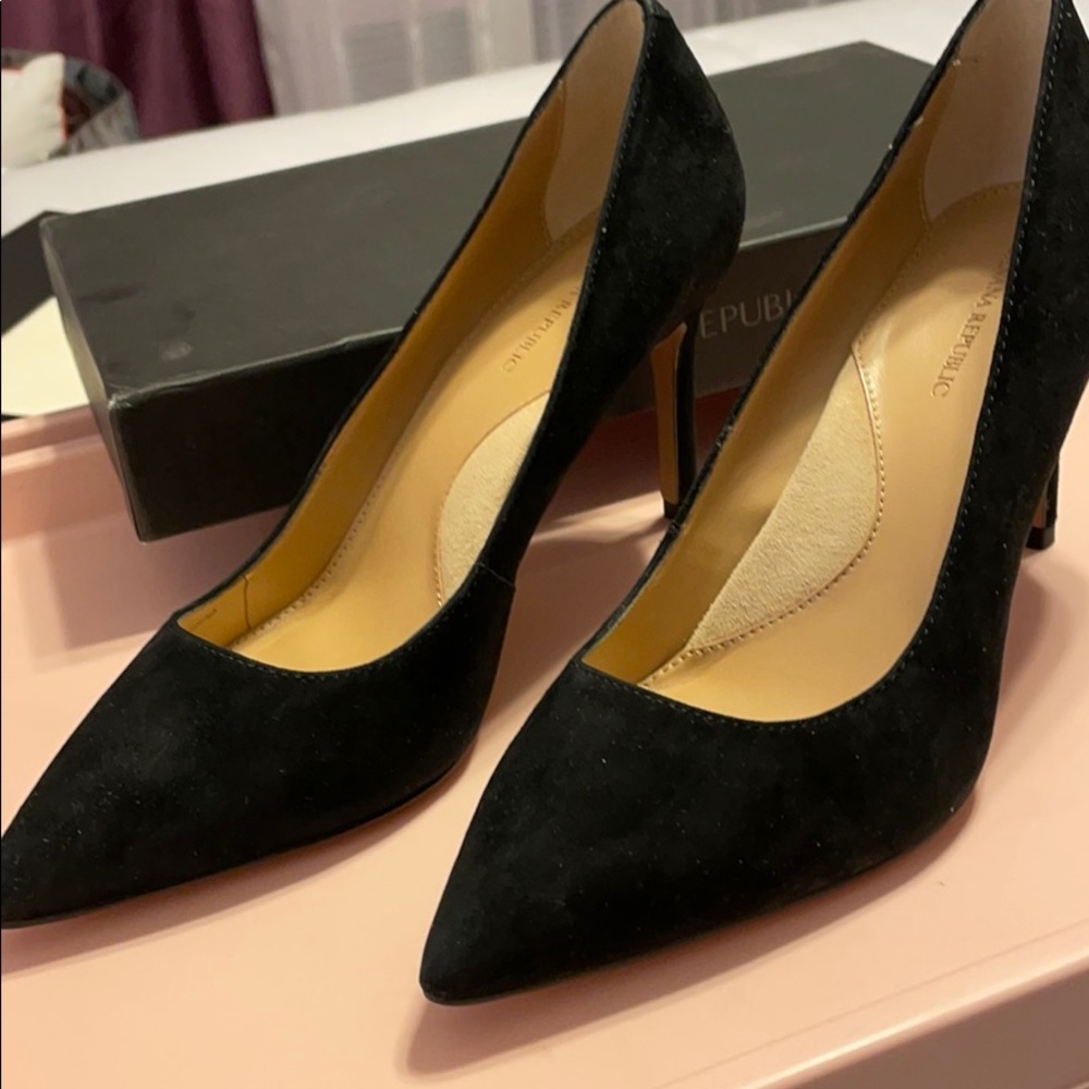 Banana Republic Madison Pump